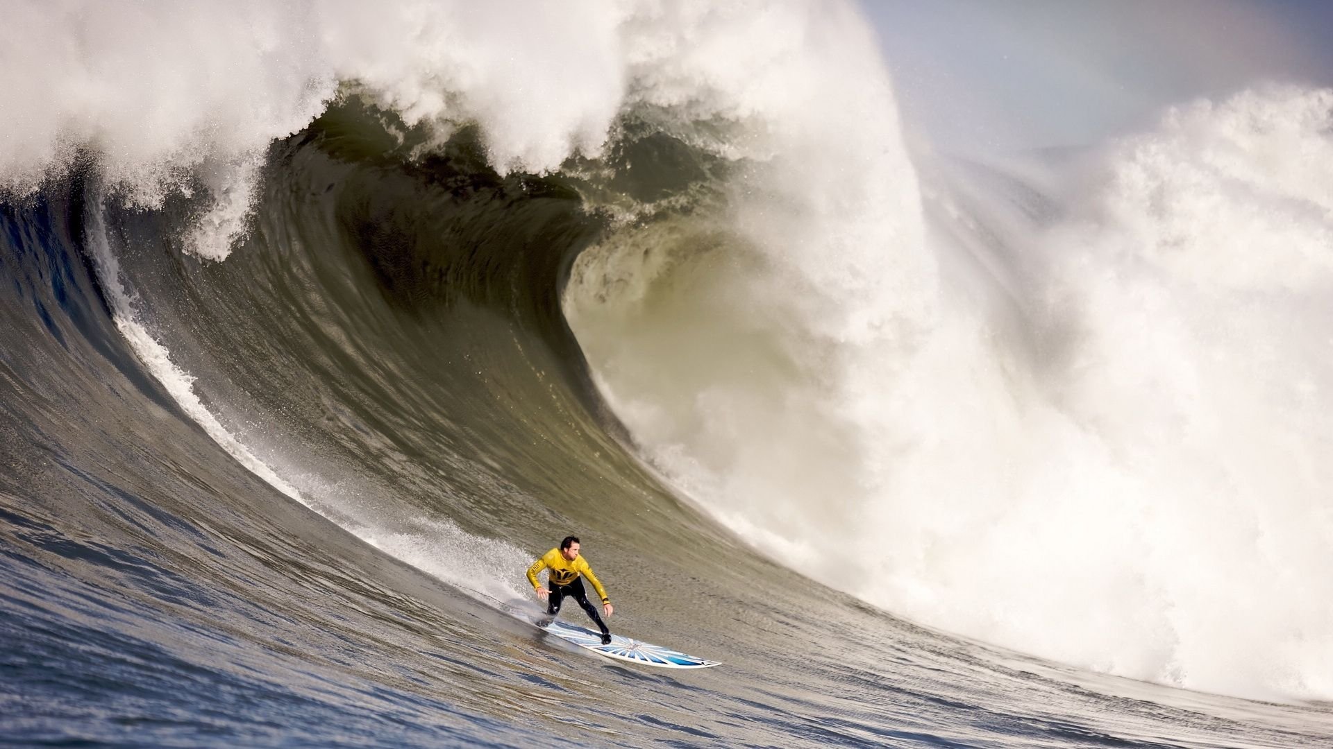 KOK娱乐-热血巅峰对决，姆巴佩与Ming的40分钟激战，高光时刻胜负难料！